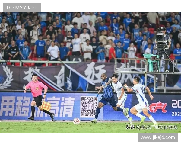 塞蒂恩强调细节决定成败对阵三镇需全力以赴部分球员仍无法出场 塞蒂恩强调细节决定成败对阵三镇需全力以赴部分球员仍无法出场