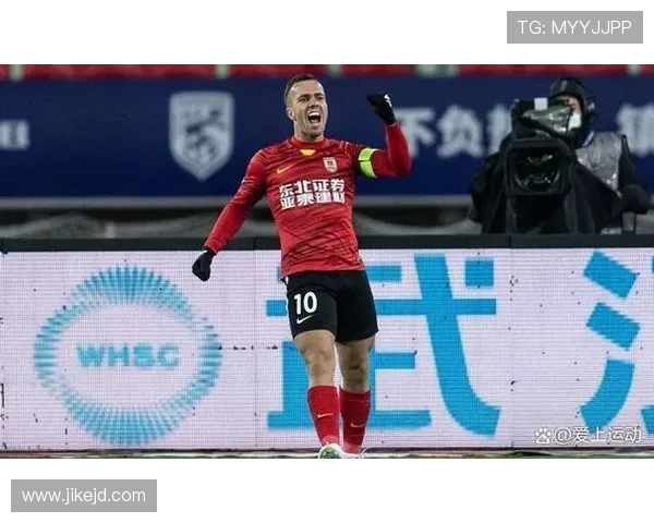 以塞鸟神勇破门助国安客场收获第六百球单赛季八十一球创历史新高 以塞鸟神勇破门助国安客场收获第六百球单赛季八十一球创历史新高